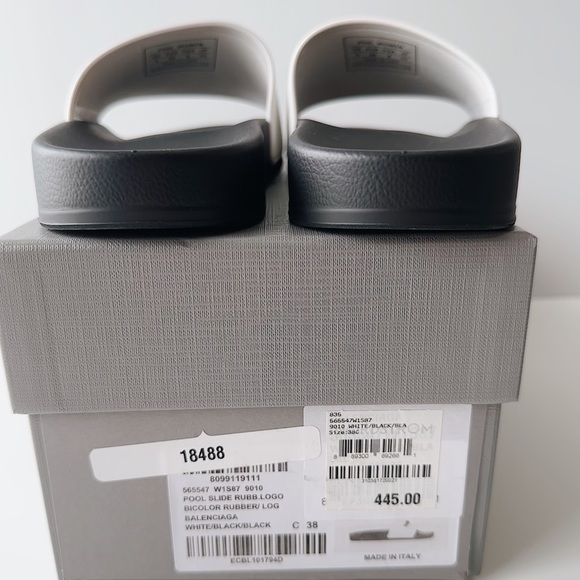 ✨New BALENCIAGA Logo Rubber Pool Slides Sandals Size 38 - Picture 6 of 10
